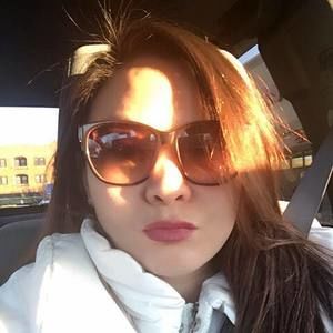 Meet your Posher, Dania