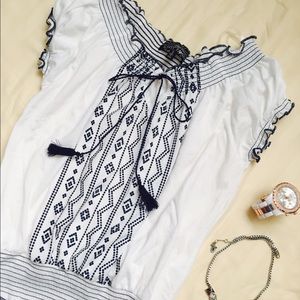 Short sleeved shirt perfect for spring!