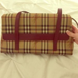 Reduced price!!! Authentic Burberry purse