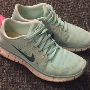 Nike free runs