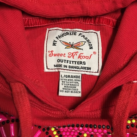 ❌TRADED. Red Owl sweater - Picture 2 of 4