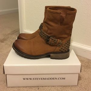 Steve Madden cognac leather studded booties boot