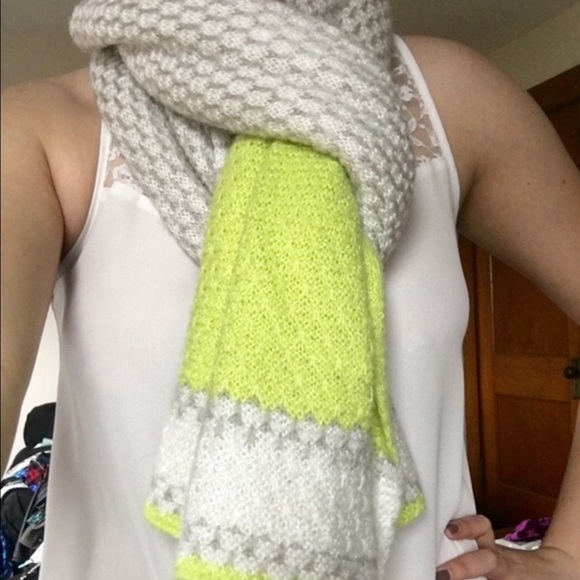 Aeropostale Knit Scarf
