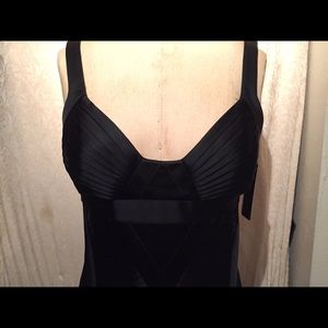SOLD ON TRADSEY size 6 Laundry by Shelly Segal NTW