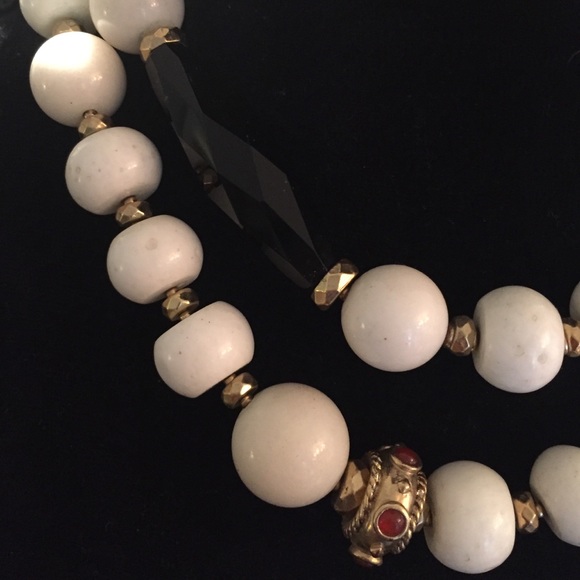 Necklace - Picture 2 of 3
