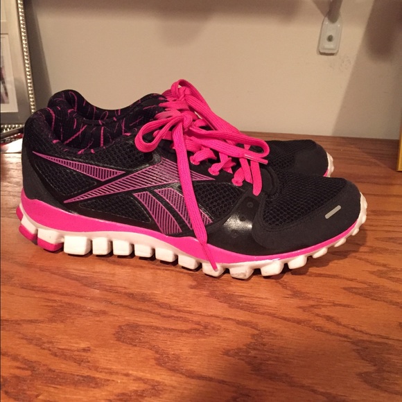 Reebok Sneakers