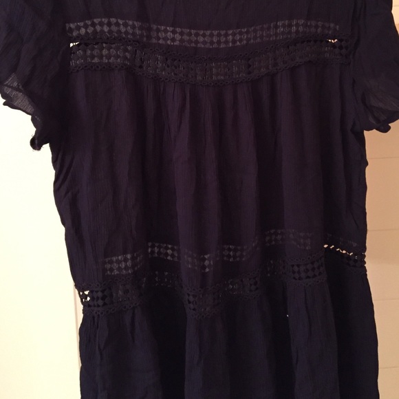 One piece - Picture 2 of 2