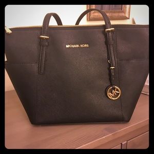 MICHAEL Michael Kors Jet Set Top-Zip Tote