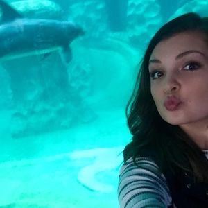 Meet your Posher, Ana