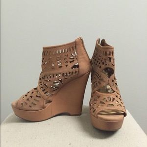 Wedges size 8 - NEVER WORN