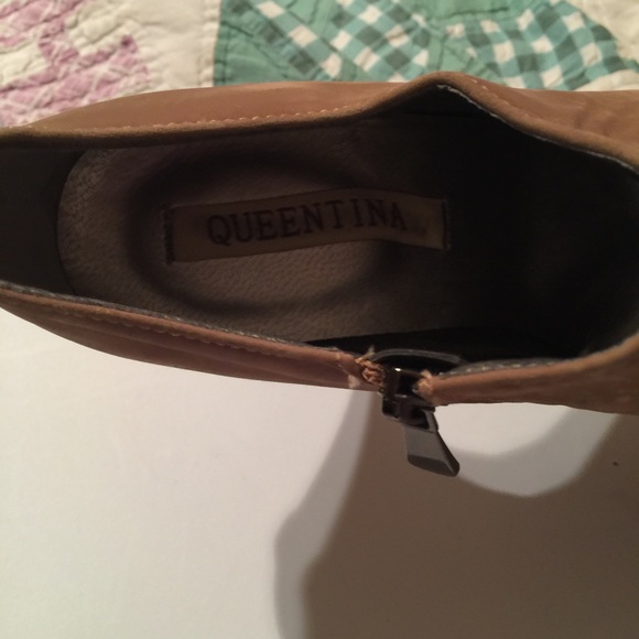 Boots - Picture 4 of 4