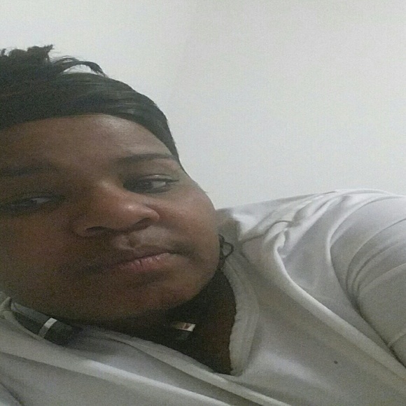 Meet your Posher, Karen - Picture 1 of 1