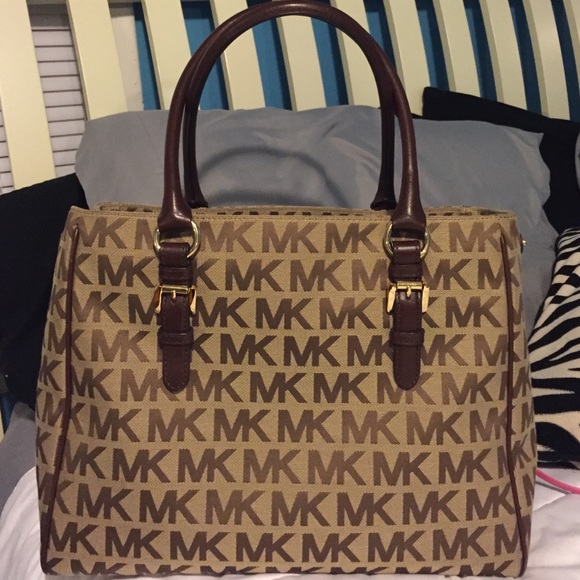 Michael Kors purse
