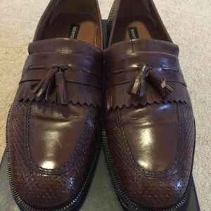 Bostonian genuine leather dress shoes size 11