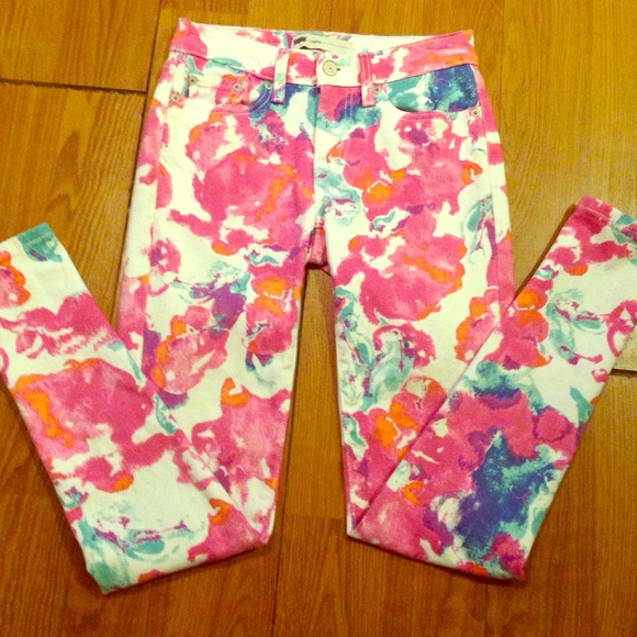 Levi floral jeans