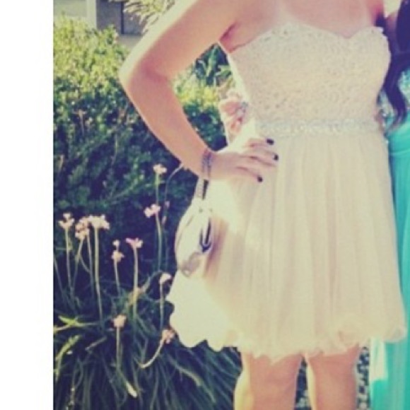 Size 11 short prom dress only worn once! - Picture 2 of 2