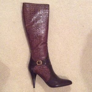 Meet your Posher, Abigail