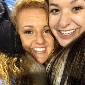 Meet your Posher, Candace