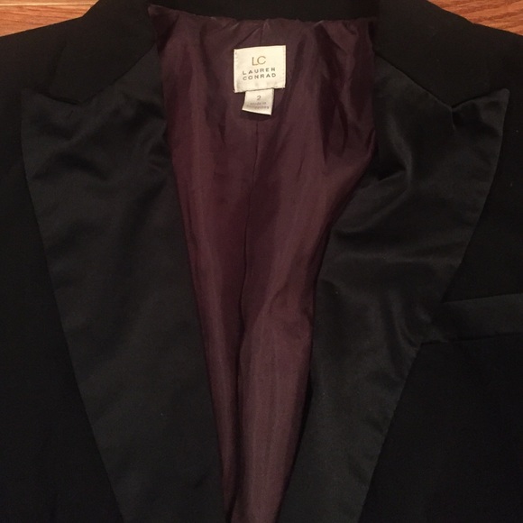 Lauren Conrad Black Blazer - Size 2 - Picture 2 of 3