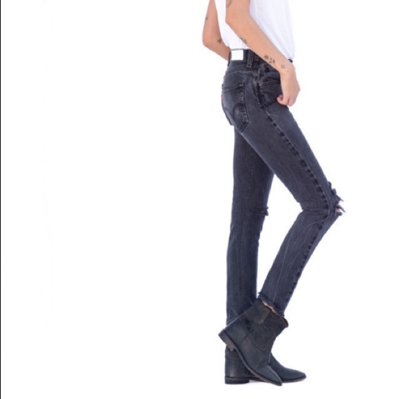 RE/DONE Vintage Levis black straight skinny jean