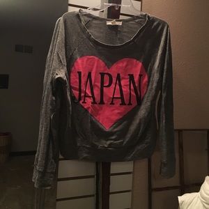 Long sleeve graphic tee :)