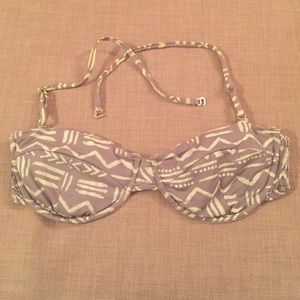 Billabong bikini top