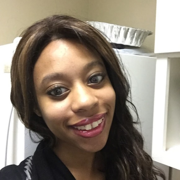 Meet your Posher, Jasmíne alejandra - Picture 1 of 1
