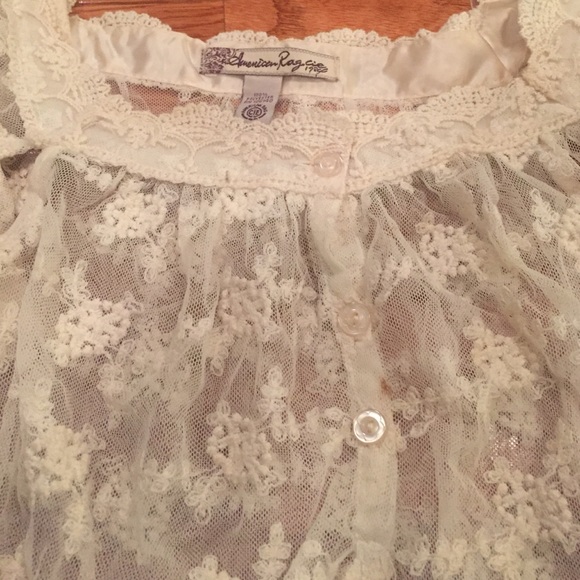 American Rag Cream Lace Top - Small - Picture 3 of 4