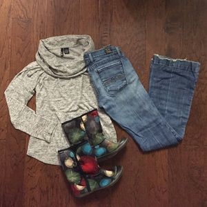 🍀Lucky Brand flare jeans - size 4/27!