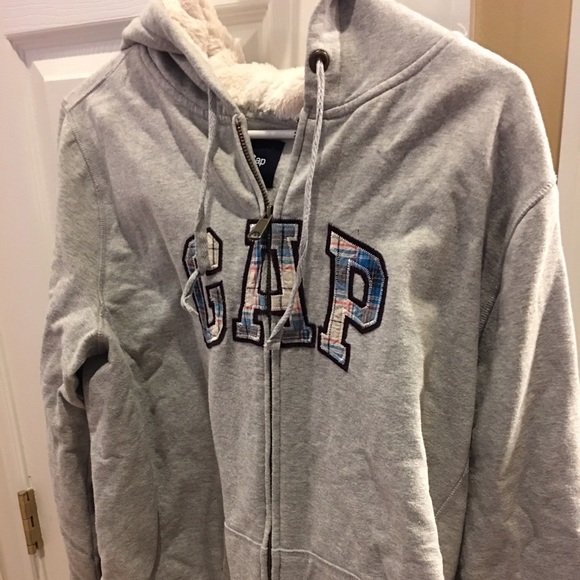 GAP hoodie