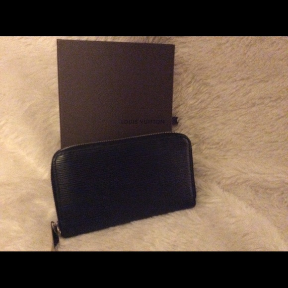 Louis Vuitton Alma Epi BB Black Wallet
