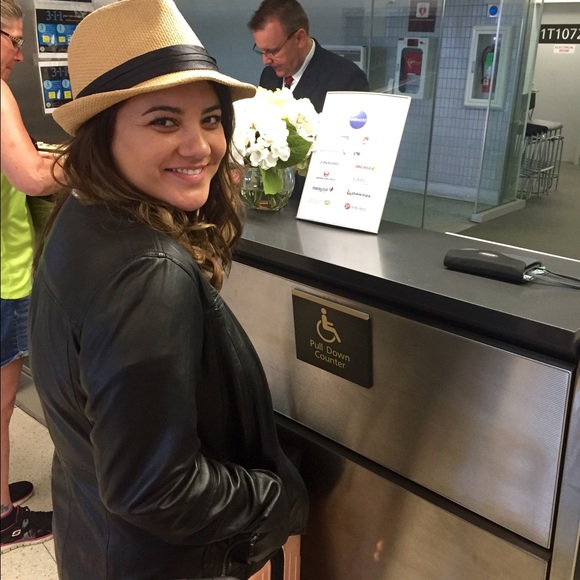 Posher / World Traveller - Picture 3 of 4