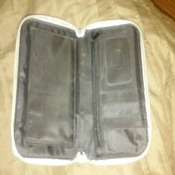 Wallet - Picture 2 of 2