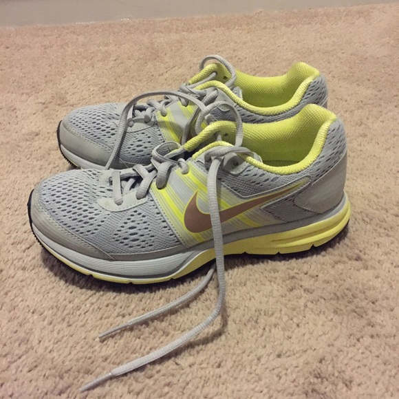 Nike Pegasus 29 size 6