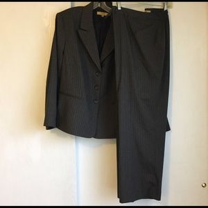Suit