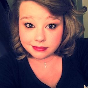 Meet your Posher, Cora