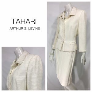 Tahari ASL Fitted Ivory Tweed Boucle Suit - Sz 12
