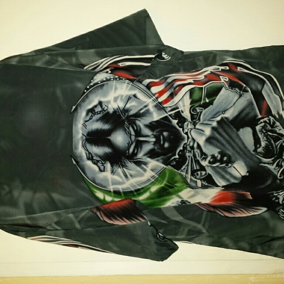 Shirt - Picture 3 of 3