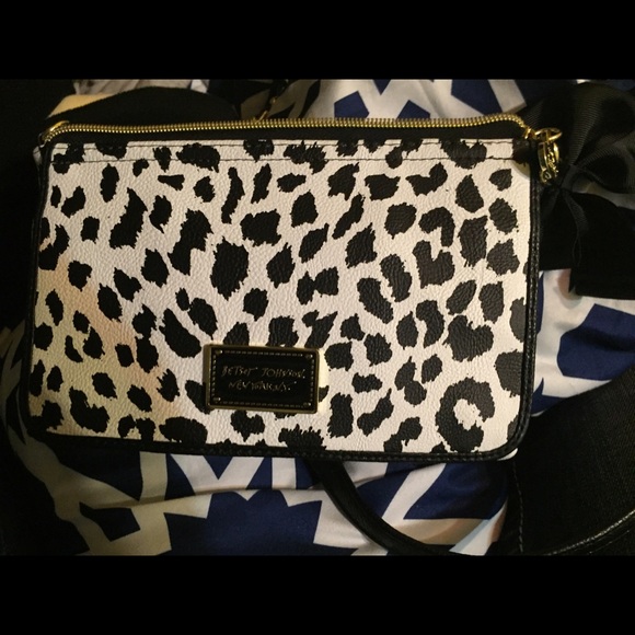 Betsey Johnson crossbody bag