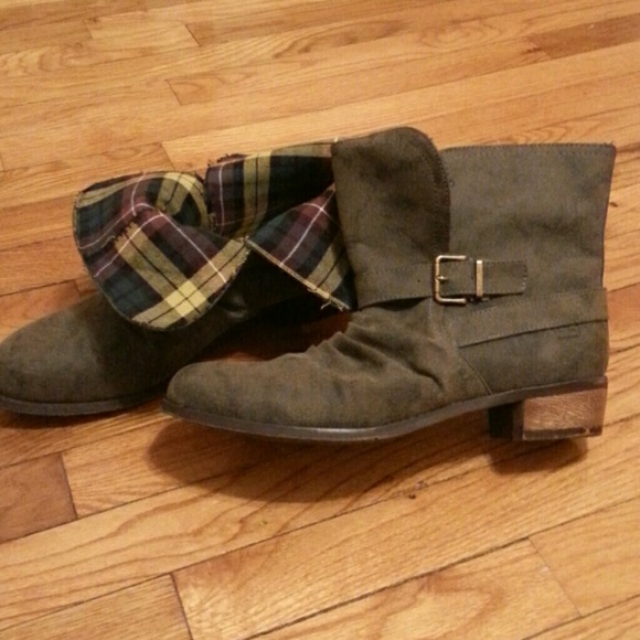 Dirty Laundry Chickadee Boots - Picture 1 of 1