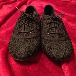 NWOT Black lace oxfords