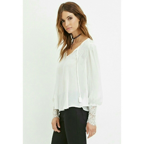 SOLD.    Victorian medieval sleeve bohemian blouse - Picture 2 of 4