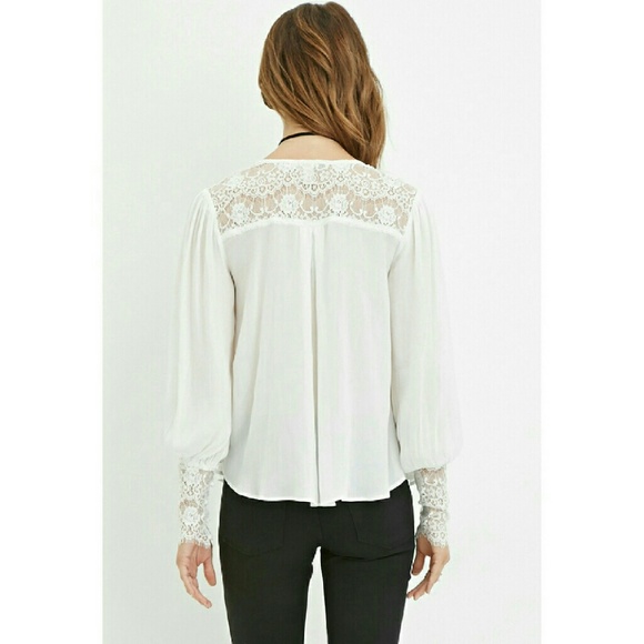 SOLD.    Victorian medieval sleeve bohemian blouse - Picture 3 of 4