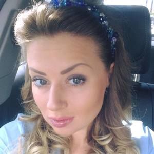 Meet your Posher, Iulia