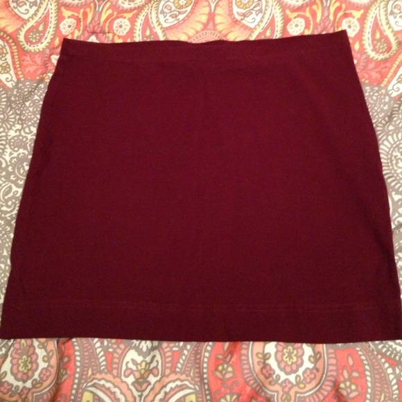 H&M maroon mini skirt