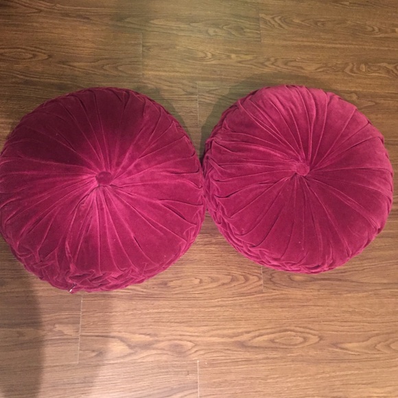 Urban outfitters fuchsia round pillows NWOT