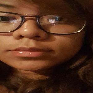 Meet your Posher, Alejandra