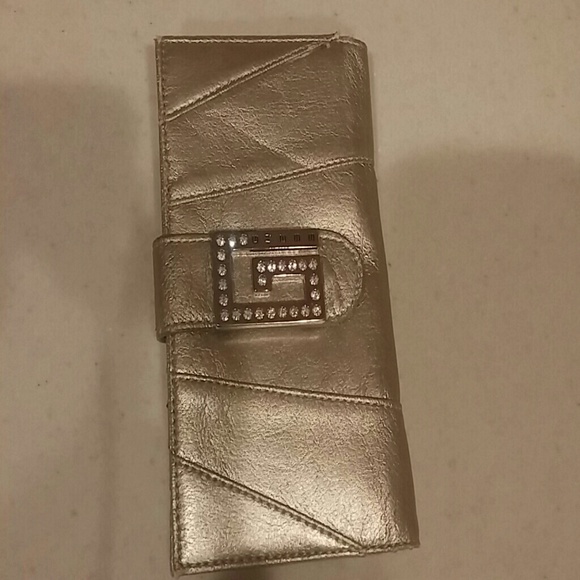 Guess Check book Wallet