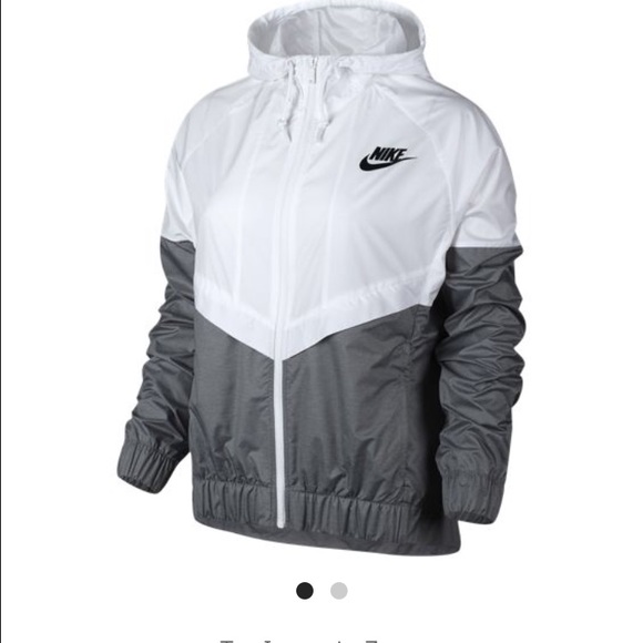 ISO NIKE WINDBREAKER