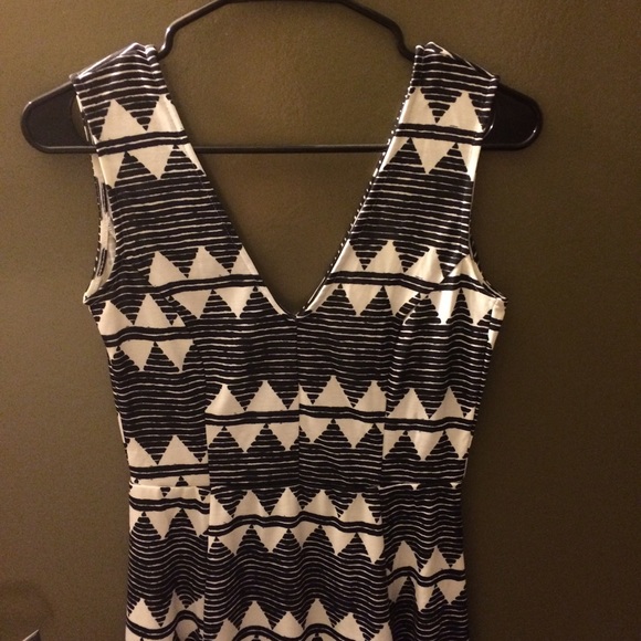 H&M geometric pattern dress